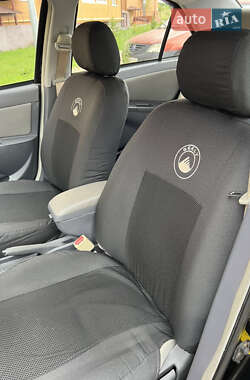 Седан Geely MK 2012 в 