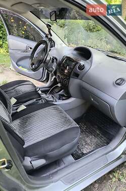 Седан Geely MK 2010 в 