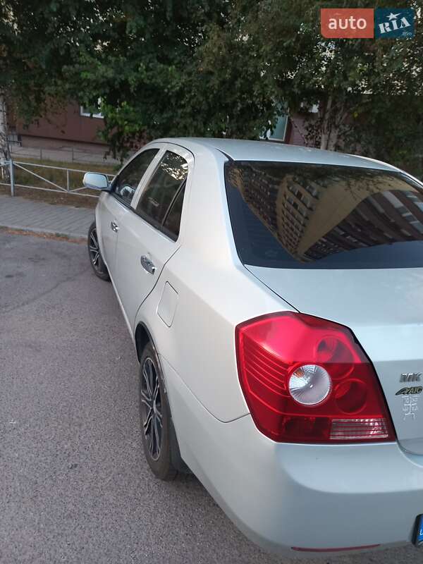 Geely MK 2013