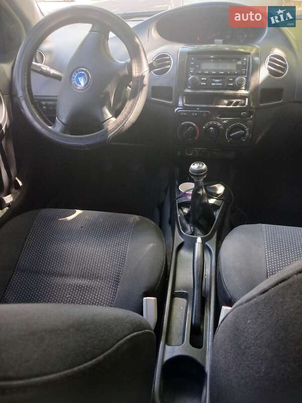 Седан Geely MK 2011 в Прилуках