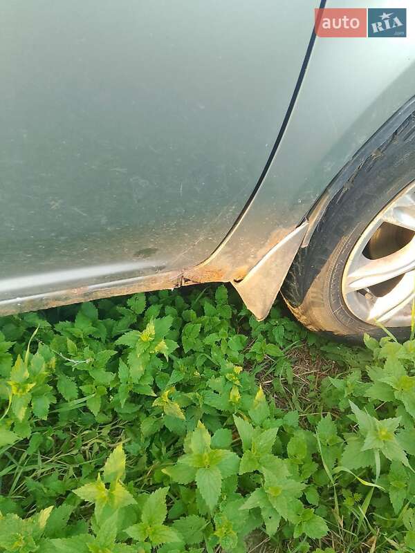 Седан Geely MK 2011 в Ровно