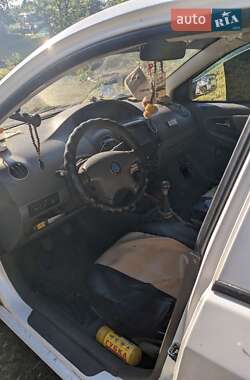 Седан Geely MK 2010 в 