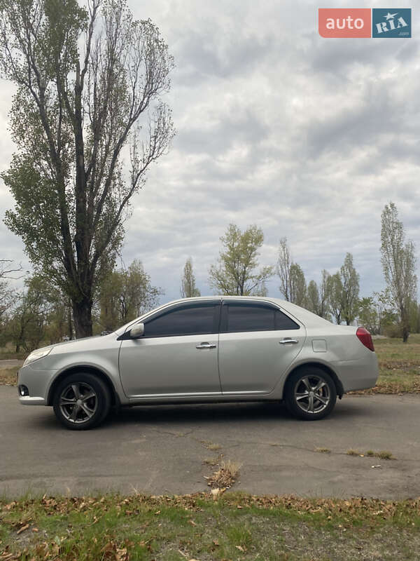 Седан Geely MK 2012 в Каменском фото 6 Седан Geely MK 2012 в Каменском