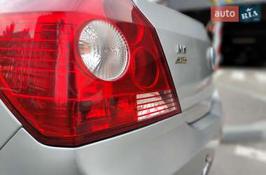 Седан Geely MK 2013 в 
