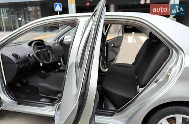 Седан Geely MK 2013 в 