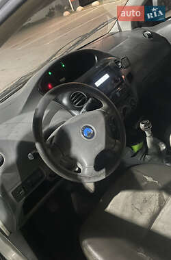 Седан Geely MK 2010 в 