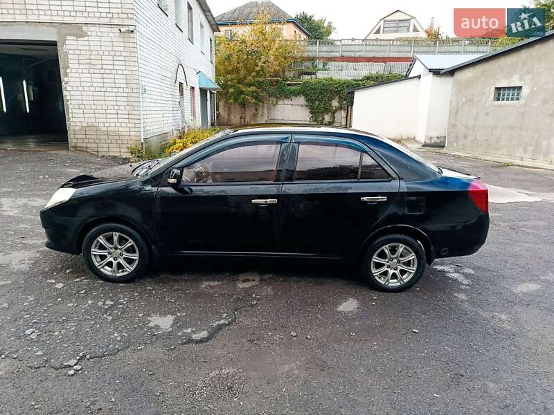 Седан Geely MK 2011 в Каневі