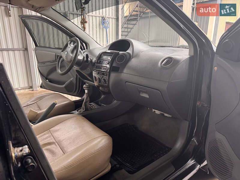 Седан Geely MK 2008 в Славуте