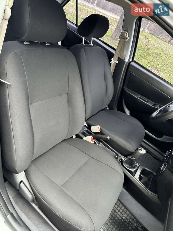 Седан Geely MK 2013 в Запоріжжі