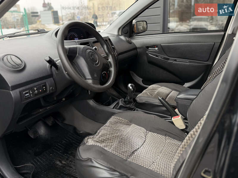 Седан Geely MK 2012 в Шептицькому