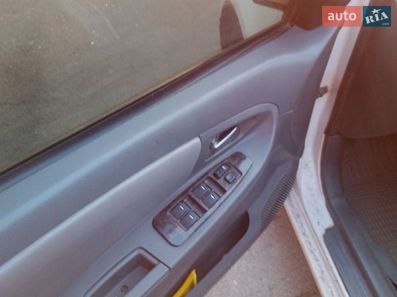 Седан Geely MK 2008 в Новоархангельську
