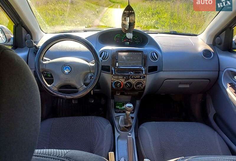 Седан Geely MK 2010 в Люботині
