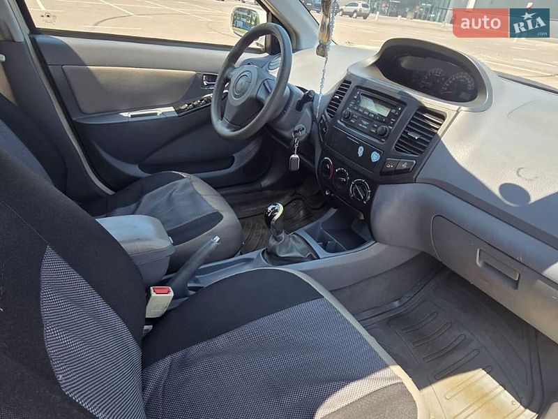 Седан Geely MK 2012 в Буче