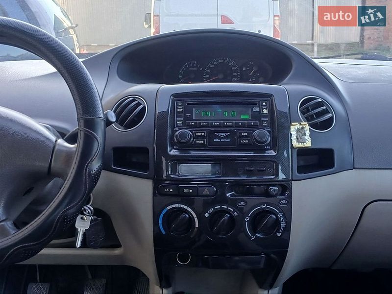 Седан Geely MK 2008 в Чорткове