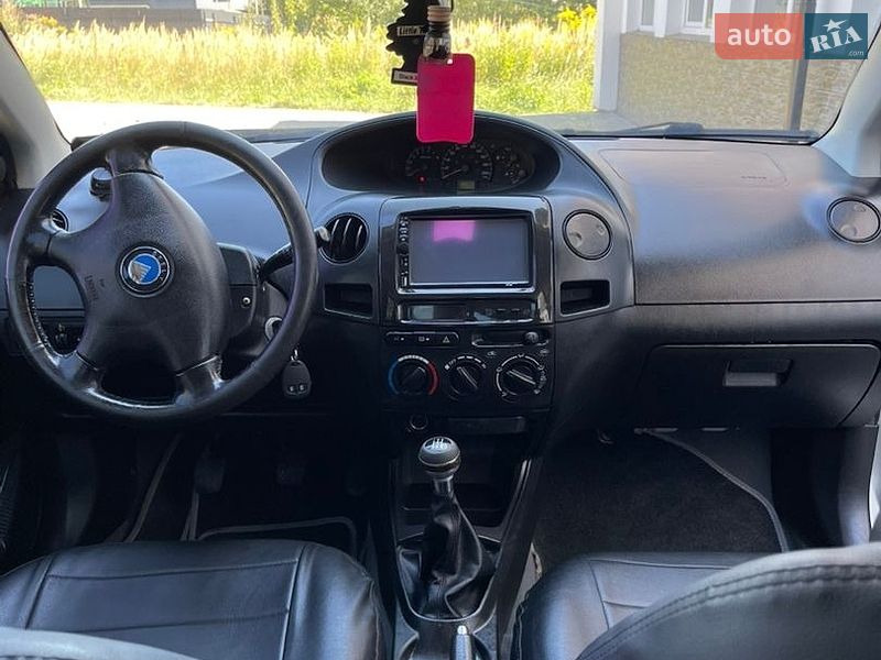 Седан Geely MK 2010 в Новояворівську
