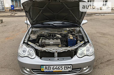 Седан Geely MR 2012 в 