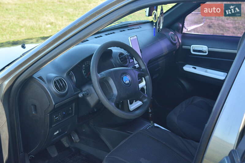 Седан Geely MR 2009 в Заречном