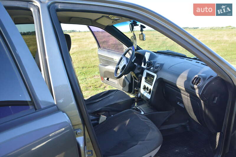 Седан Geely MR 2009 в Заречном