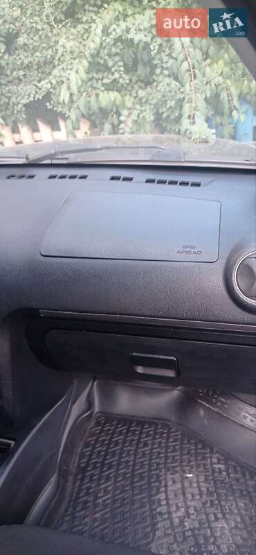 Седан Geely MR 2013 в Черкасах