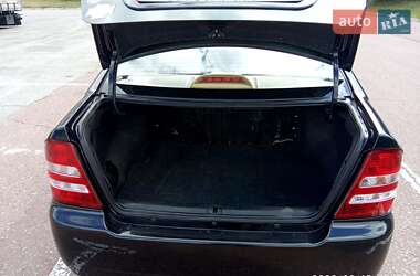 Седан Geely MR 2013 в Львові