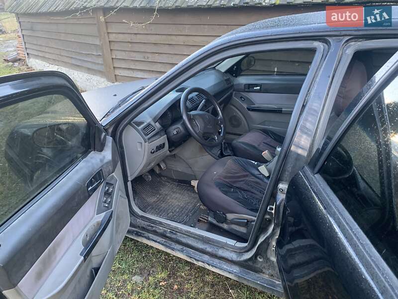 Хэтчбек Geely MR 2008 в Яремче
