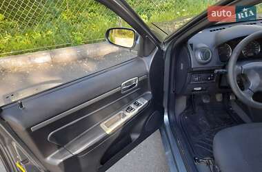 Седан Geely MR 2009 в 