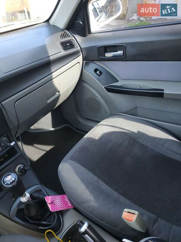 Хэтчбек Geely MR 2007 в Виннице