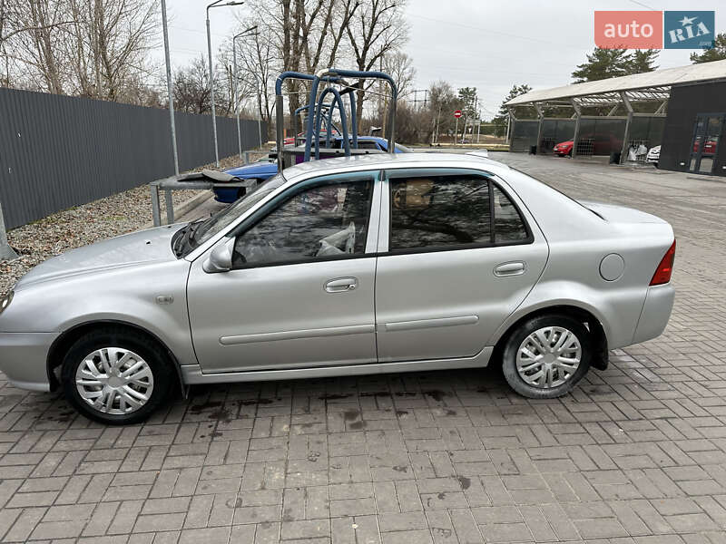 Хетчбек Geely MR 2007 в Дніпрі