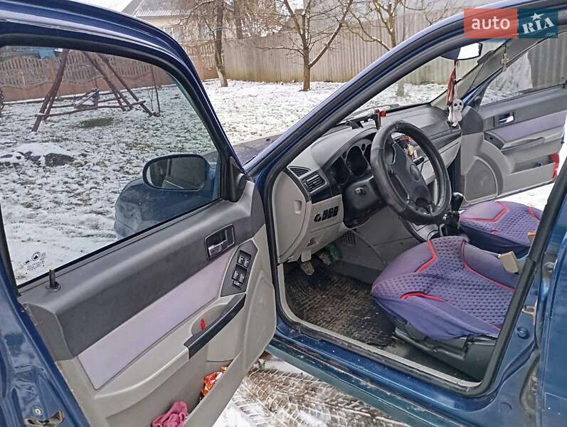 Хетчбек Geely MR 2008 в Чопі