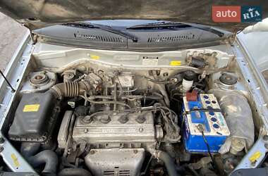 Седан Geely MR 2009 в 