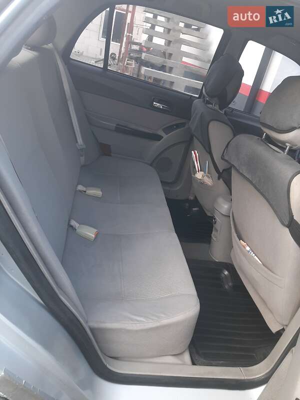 Седан Geely MR 2009 в Белогородке фото 3 Седан Geely MR 2009 в Белогородке