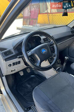 Хэтчбек Geely MR 2008 в 