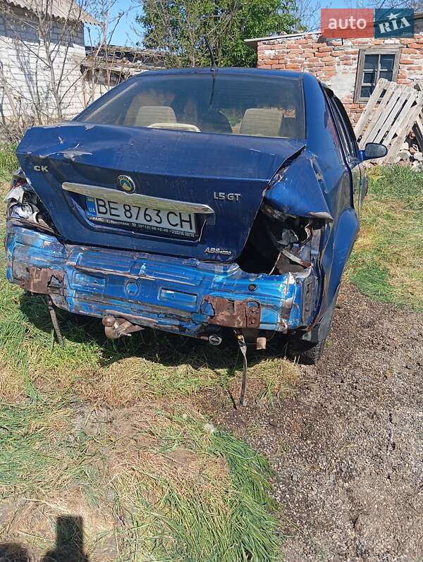 Хэтчбек Geely MR 2008 в Новом Буге