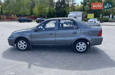 Седан Geely MR 2010 в 