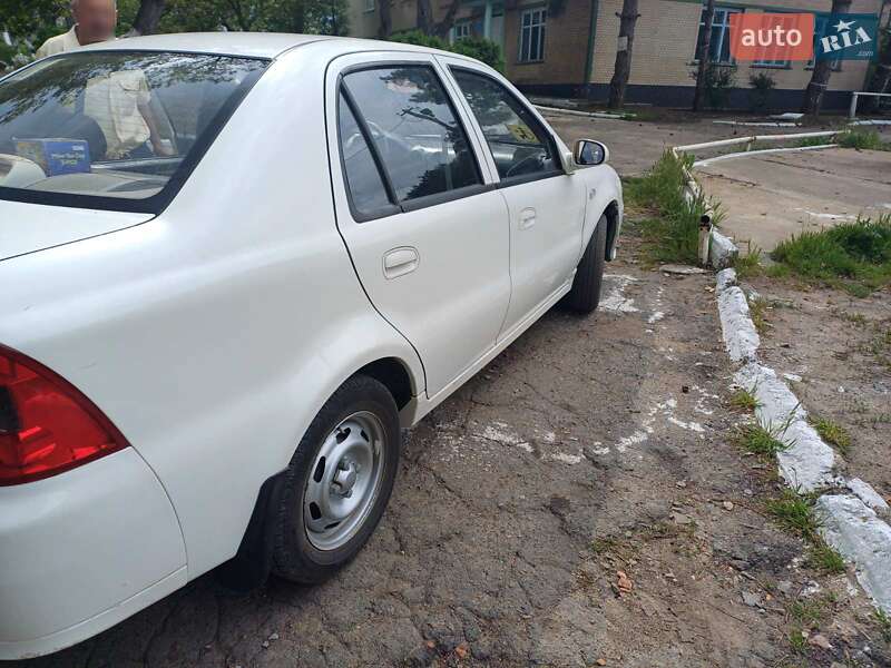 Седан Geely MR 2012 в Выпасном