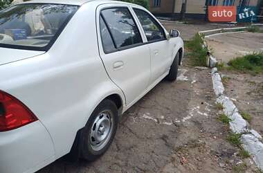 Седан Geely MR 2012 в 