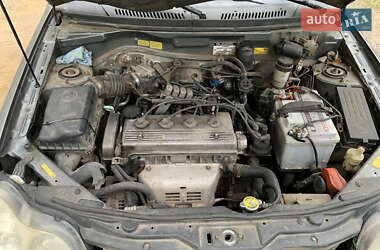 Хэтчбек Geely MR 2009 в 