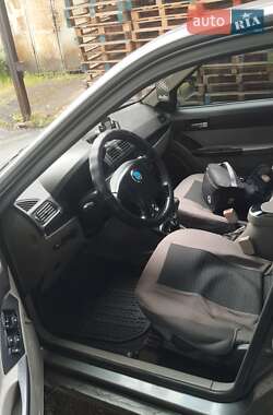 Хэтчбек Geely MR 2007 в 