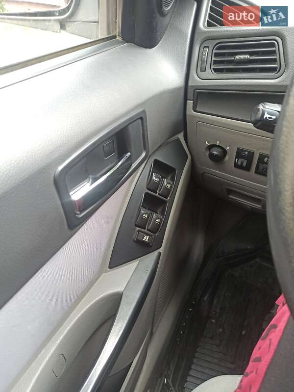 Хэтчбек Geely MR 2008 в Ровно