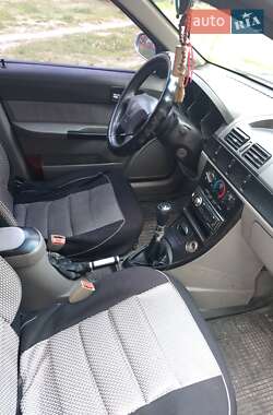 Хэтчбек Geely MR 2008 в 
