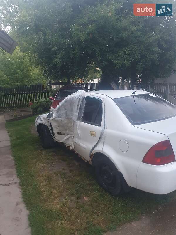 Хетчбек Geely MR 2007 в Снятині