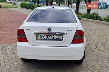Хэтчбек Geely MR 2009 в 