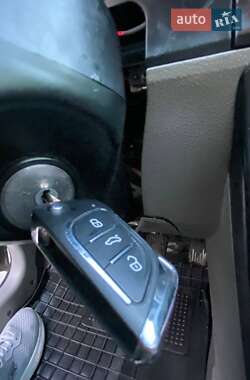 Хэтчбек Geely MR 2008 в 