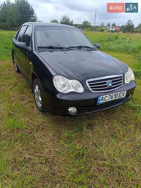 Седан Geely MR 2010 в 