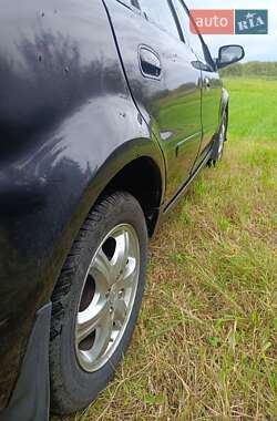 Седан Geely MR 2010 в 