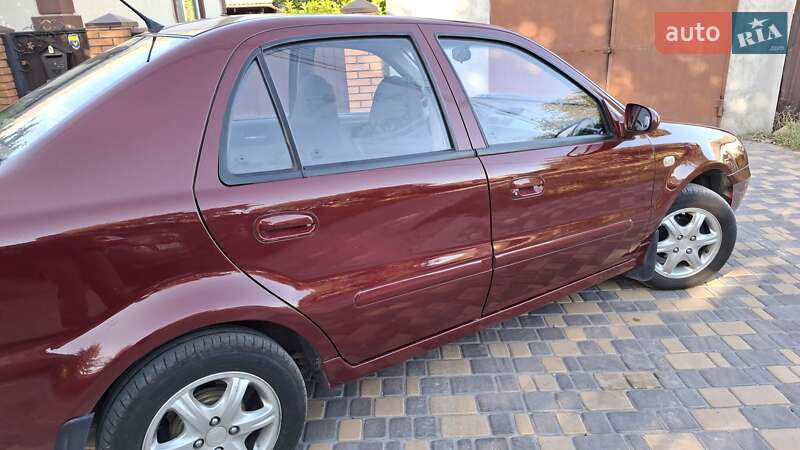 Седан Geely MR 2008 в Кам'янському
