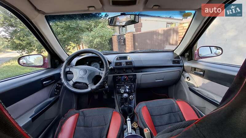Седан Geely MR 2008 в Кам'янському