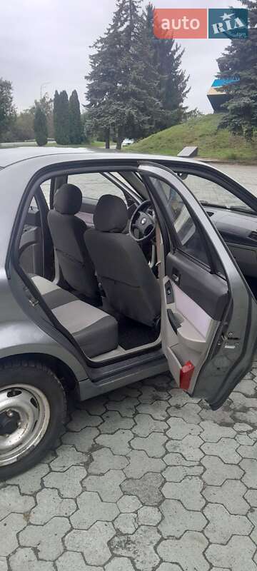 Хэтчбек Geely MR 2008 в Радивилове фото 3 Хэтчбек Geely MR 2008 в Радивилове