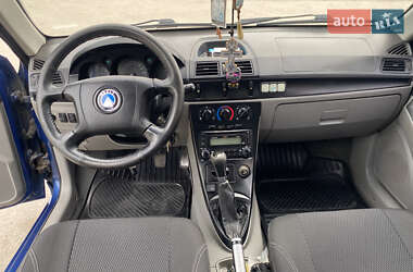 Хетчбек Geely MR 2008 в 