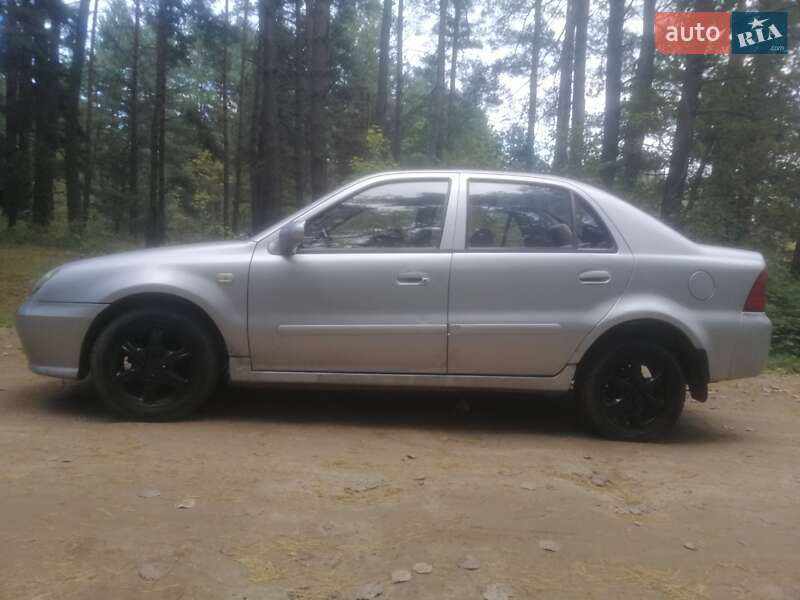 Хетчбек Geely MR 2008 в Новояворівську